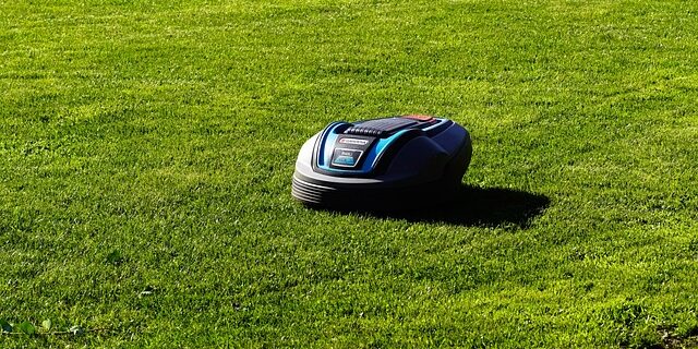 Smart teknologi til haven: Robotplæneklippere med app-styring og ai